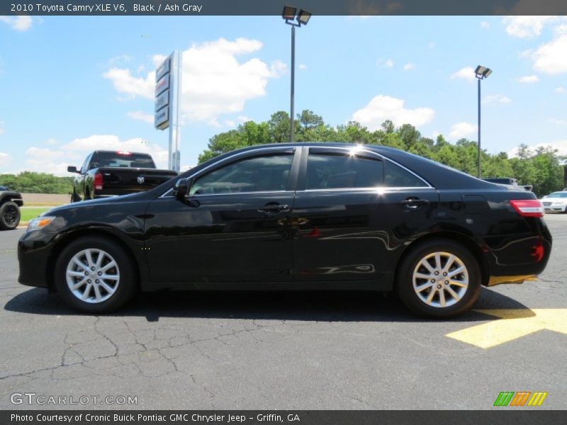Black / Ash Gray 2010 Toyota Camry XLE V6