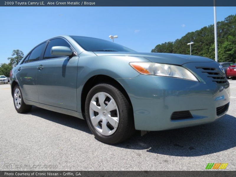 Aloe Green Metallic / Bisque 2009 Toyota Camry LE