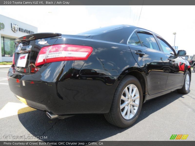 Black / Ash Gray 2010 Toyota Camry XLE V6