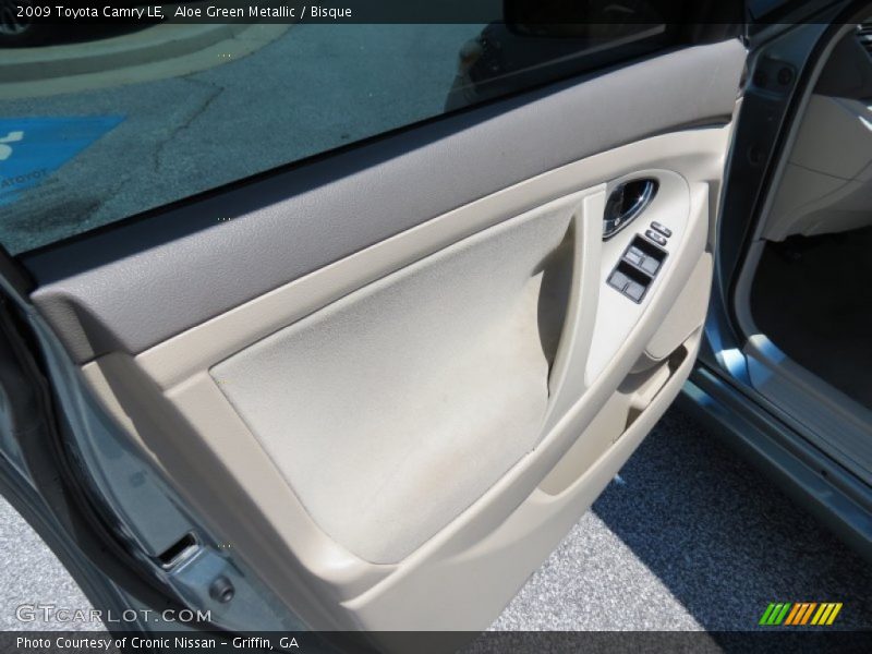 Aloe Green Metallic / Bisque 2009 Toyota Camry LE