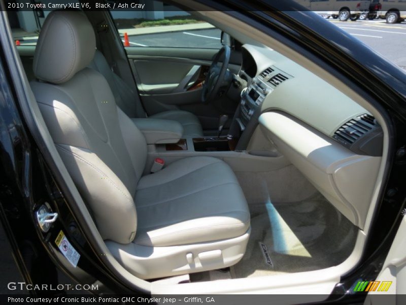 Black / Ash Gray 2010 Toyota Camry XLE V6
