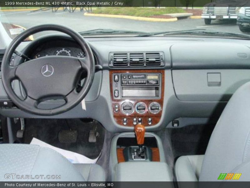 Black Opal Metallic / Grey 1999 Mercedes-Benz ML 430 4Matic