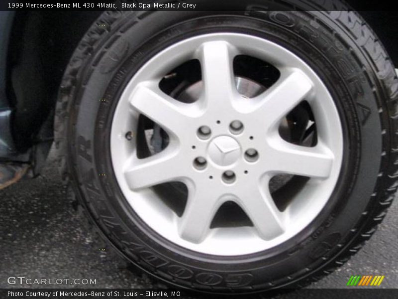 Black Opal Metallic / Grey 1999 Mercedes-Benz ML 430 4Matic