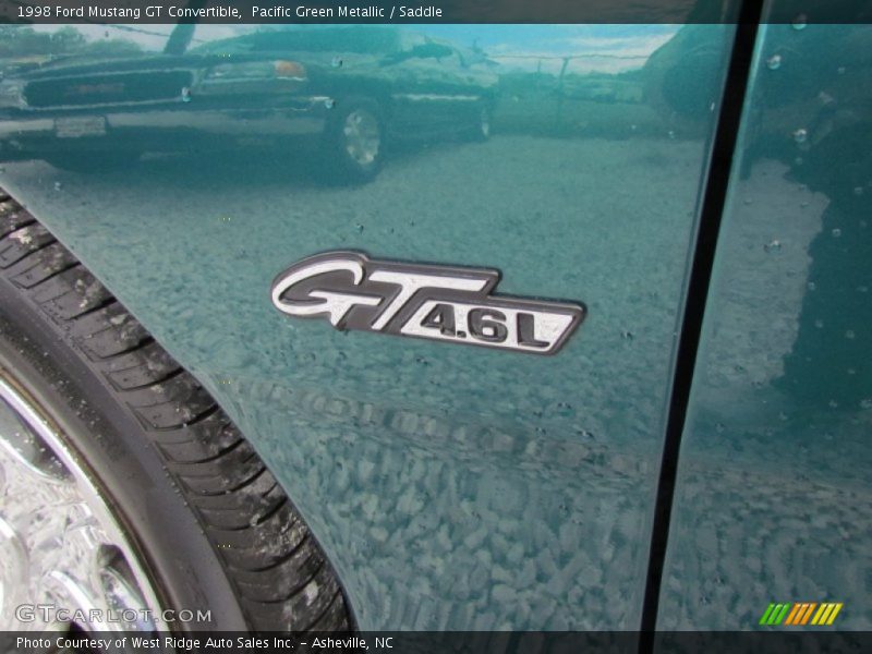  1998 Mustang GT Convertible Logo