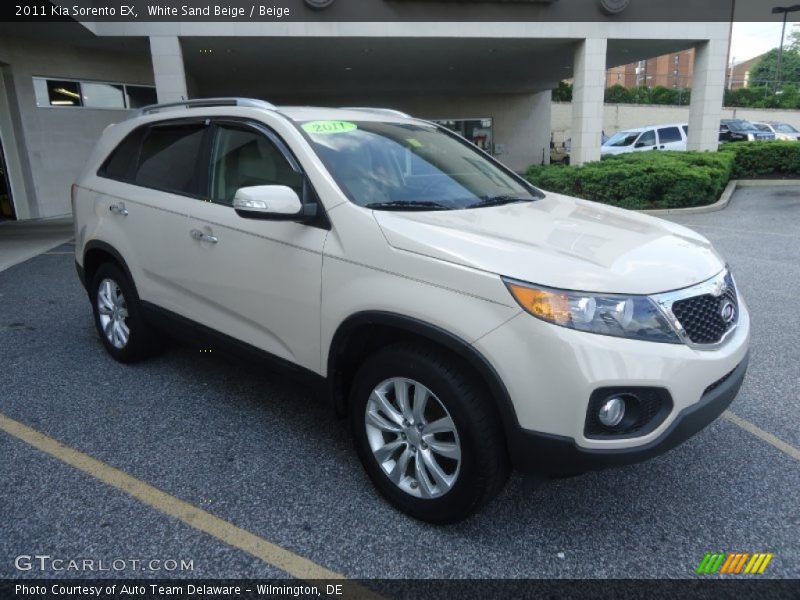 White Sand Beige / Beige 2011 Kia Sorento EX