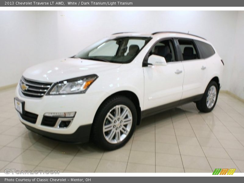 White / Dark Titanium/Light Titanium 2013 Chevrolet Traverse LT AWD