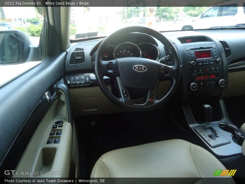 White Sand Beige / Beige 2011 Kia Sorento EX