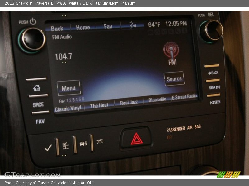 White / Dark Titanium/Light Titanium 2013 Chevrolet Traverse LT AWD