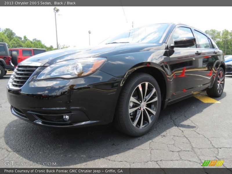 Black / Black 2013 Chrysler 200 S Sedan