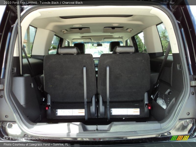 Tuxedo Black / Charcoal Black 2010 Ford Flex Limited