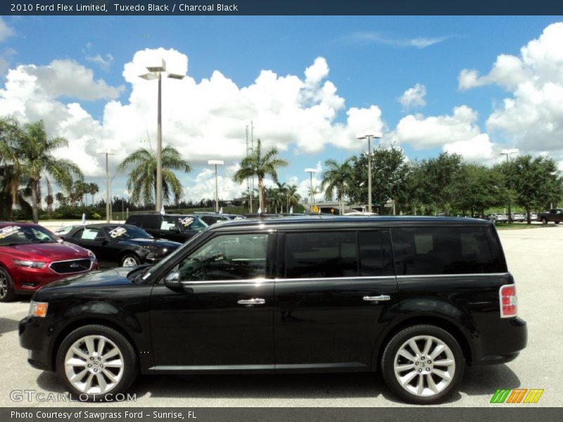 Tuxedo Black / Charcoal Black 2010 Ford Flex Limited