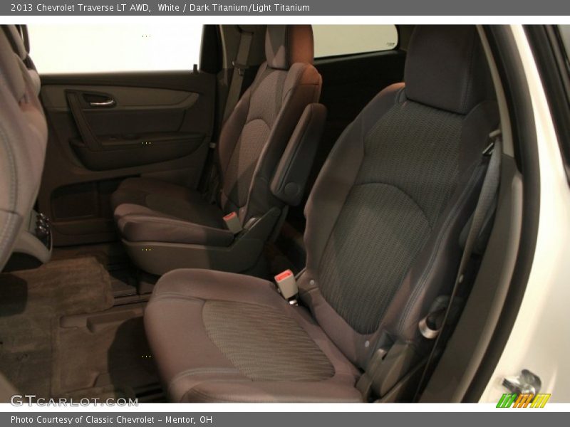 White / Dark Titanium/Light Titanium 2013 Chevrolet Traverse LT AWD
