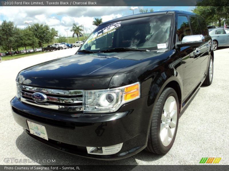 Tuxedo Black / Charcoal Black 2010 Ford Flex Limited