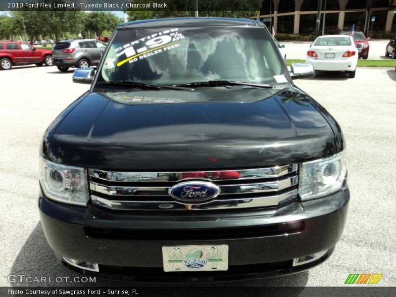 Tuxedo Black / Charcoal Black 2010 Ford Flex Limited
