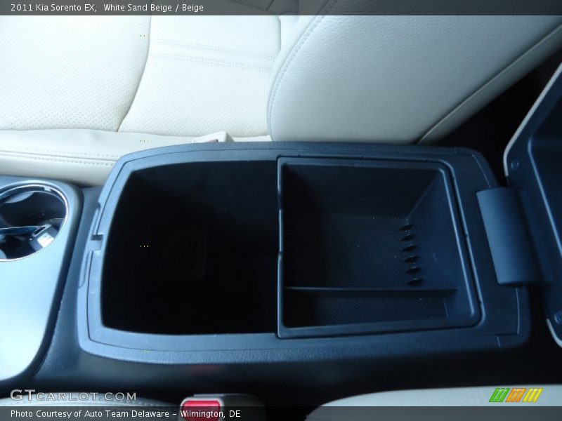 White Sand Beige / Beige 2011 Kia Sorento EX