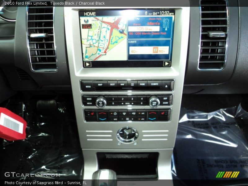 Tuxedo Black / Charcoal Black 2010 Ford Flex Limited