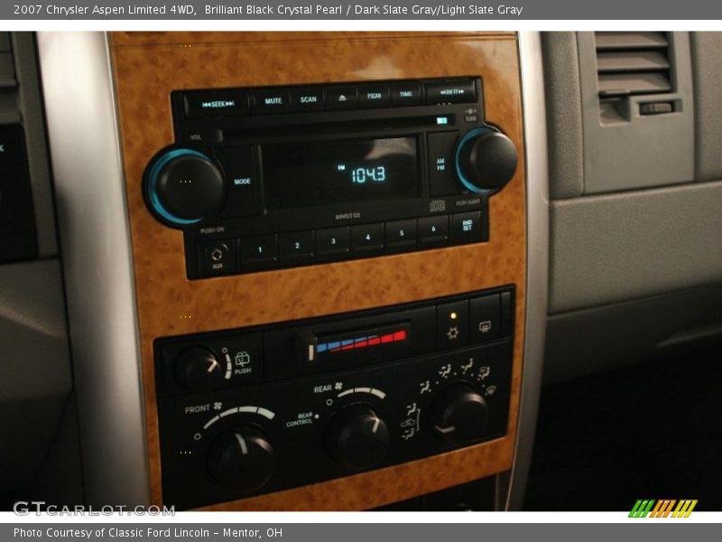 Brilliant Black Crystal Pearl / Dark Slate Gray/Light Slate Gray 2007 Chrysler Aspen Limited 4WD