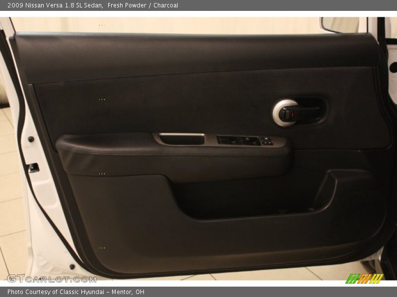 Fresh Powder / Charcoal 2009 Nissan Versa 1.8 SL Sedan