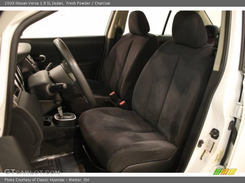 Fresh Powder / Charcoal 2009 Nissan Versa 1.8 SL Sedan