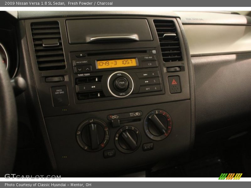 Fresh Powder / Charcoal 2009 Nissan Versa 1.8 SL Sedan