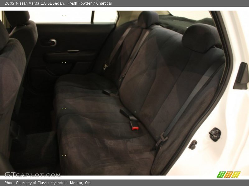 Fresh Powder / Charcoal 2009 Nissan Versa 1.8 SL Sedan