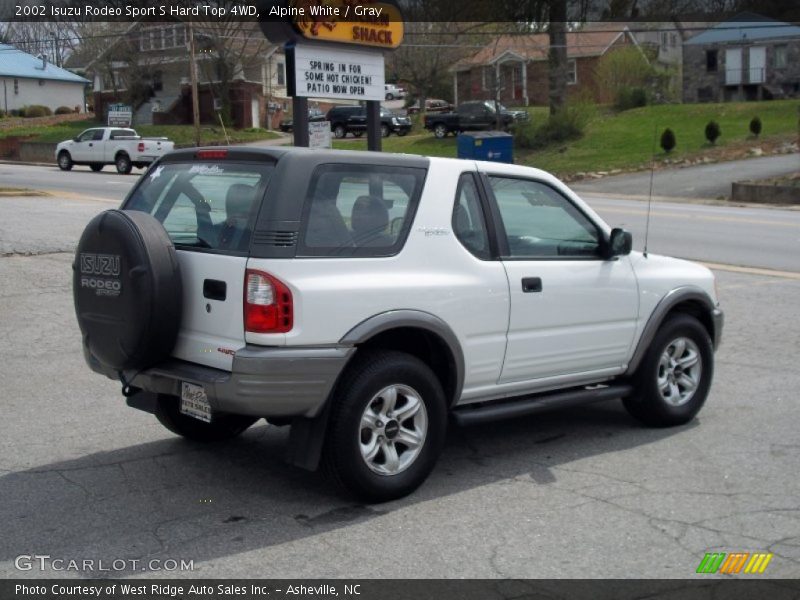 Alpine White / Gray 2002 Isuzu Rodeo Sport S Hard Top 4WD