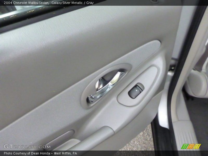 Galaxy Silver Metallic / Gray 2004 Chevrolet Malibu Sedan