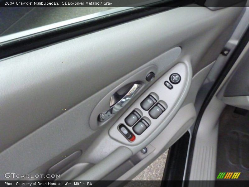 Galaxy Silver Metallic / Gray 2004 Chevrolet Malibu Sedan