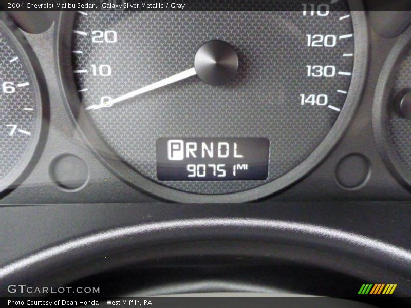 Galaxy Silver Metallic / Gray 2004 Chevrolet Malibu Sedan
