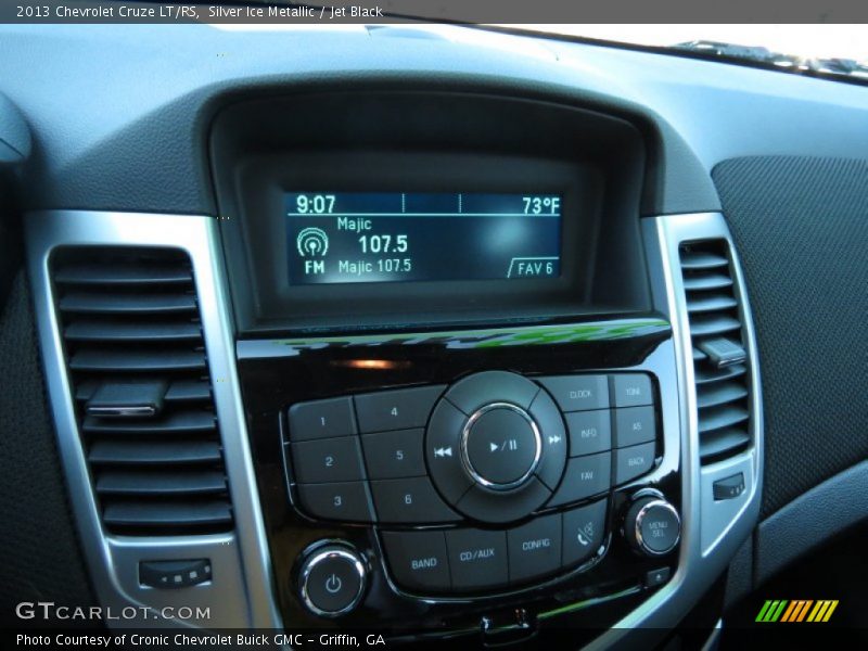 Silver Ice Metallic / Jet Black 2013 Chevrolet Cruze LT/RS