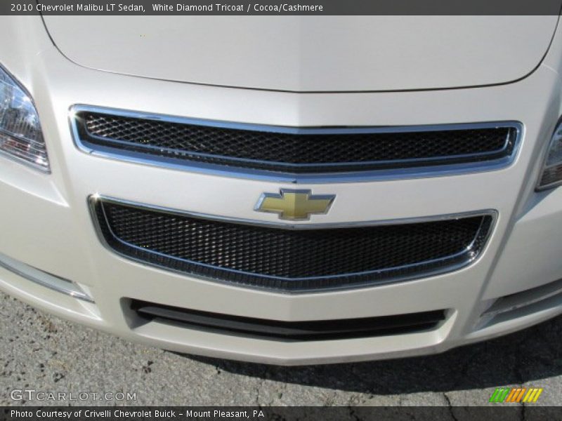 White Diamond Tricoat / Cocoa/Cashmere 2010 Chevrolet Malibu LT Sedan