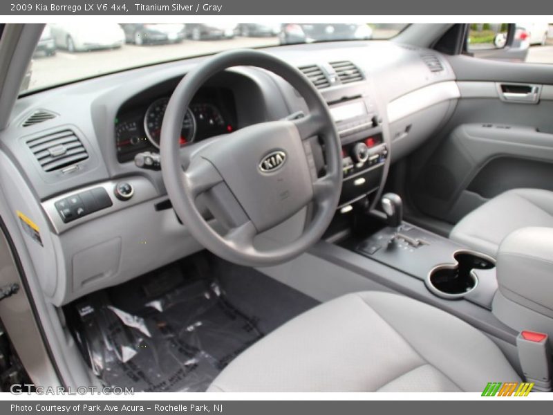 Titanium Silver / Gray 2009 Kia Borrego LX V6 4x4