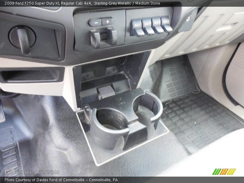 Sterling Grey Metallic / Medium Stone 2009 Ford F250 Super Duty XL Regular Cab 4x4