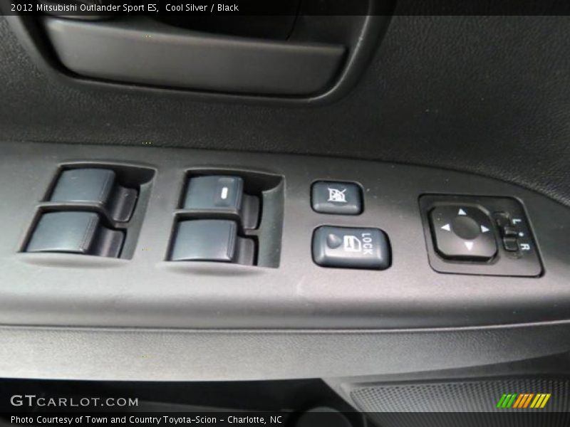 Cool Silver / Black 2012 Mitsubishi Outlander Sport ES