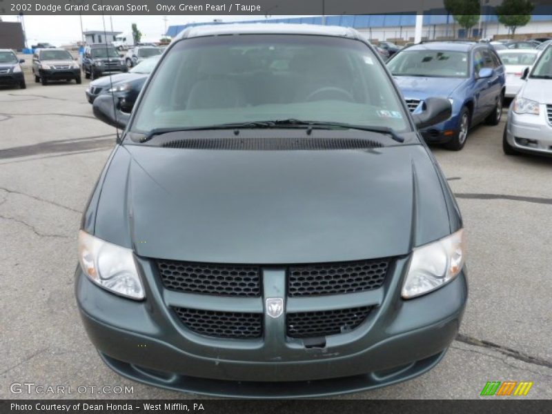 Onyx Green Pearl / Taupe 2002 Dodge Grand Caravan Sport
