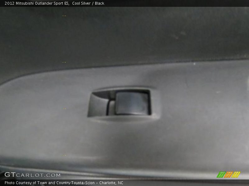 Cool Silver / Black 2012 Mitsubishi Outlander Sport ES