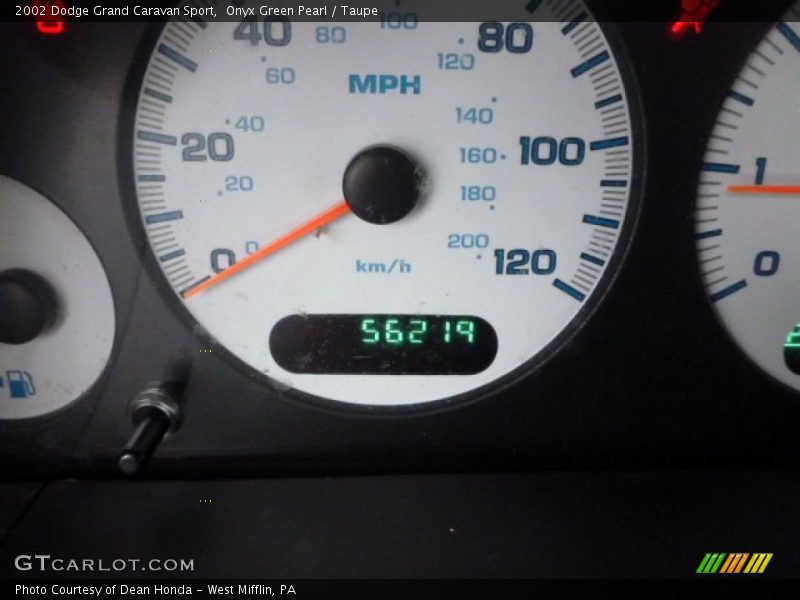 Onyx Green Pearl / Taupe 2002 Dodge Grand Caravan Sport