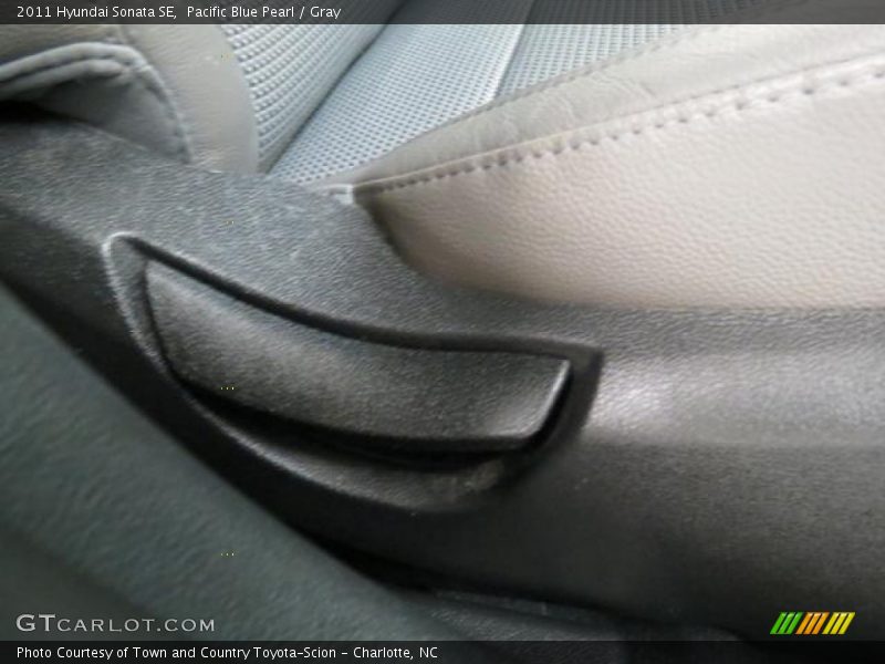 Pacific Blue Pearl / Gray 2011 Hyundai Sonata SE