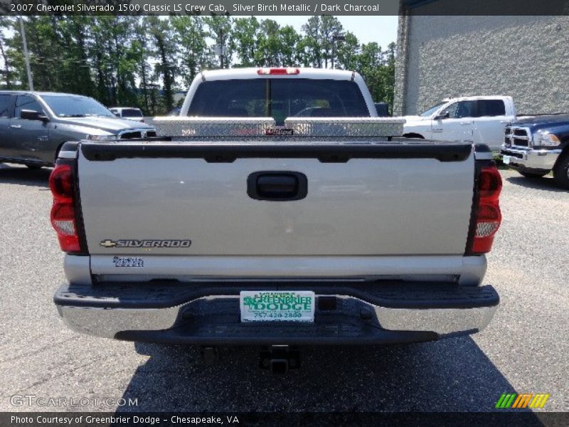 Silver Birch Metallic / Dark Charcoal 2007 Chevrolet Silverado 1500 Classic LS Crew Cab