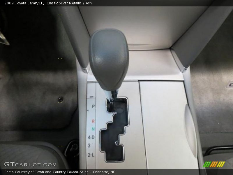 Classic Silver Metallic / Ash 2009 Toyota Camry LE
