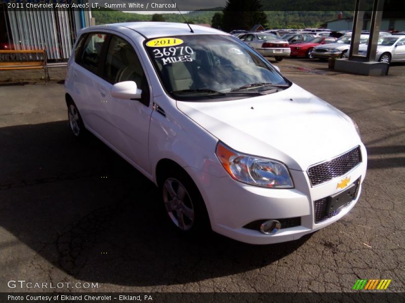 Summit White / Charcoal 2011 Chevrolet Aveo Aveo5 LT