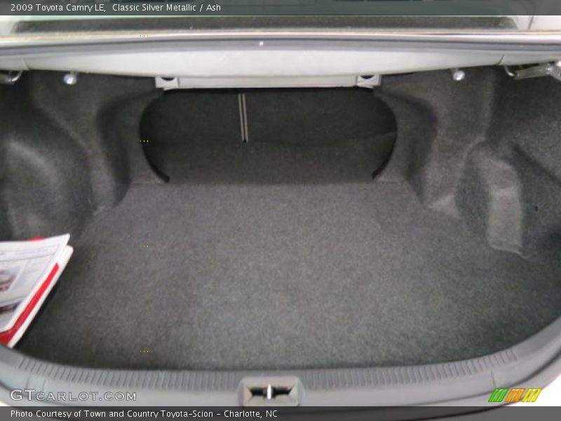 Classic Silver Metallic / Ash 2009 Toyota Camry LE