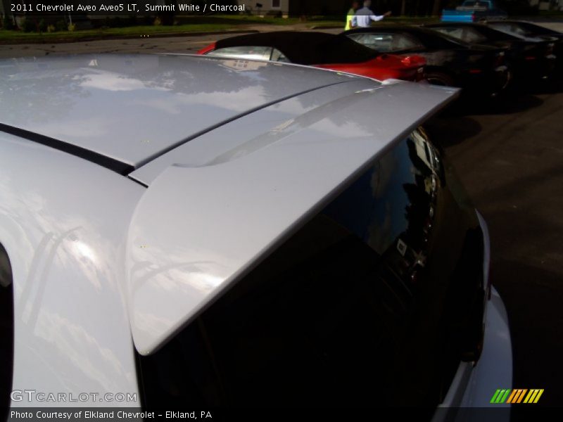 Summit White / Charcoal 2011 Chevrolet Aveo Aveo5 LT