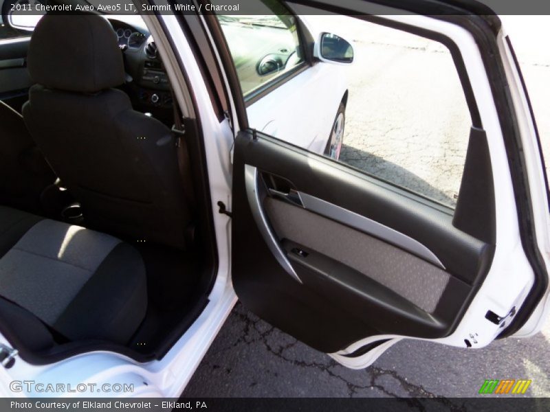 Summit White / Charcoal 2011 Chevrolet Aveo Aveo5 LT