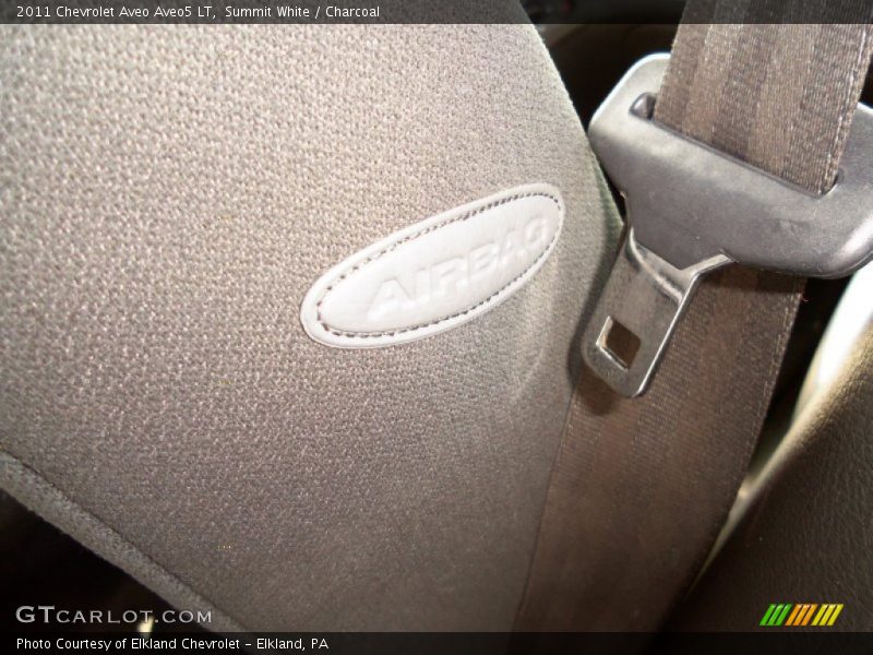 Summit White / Charcoal 2011 Chevrolet Aveo Aveo5 LT