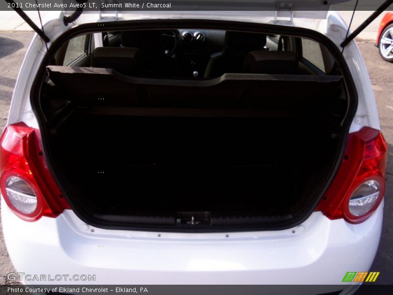 Summit White / Charcoal 2011 Chevrolet Aveo Aveo5 LT