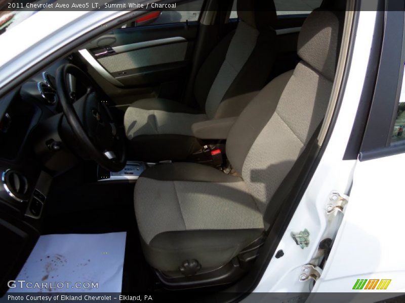 Summit White / Charcoal 2011 Chevrolet Aveo Aveo5 LT