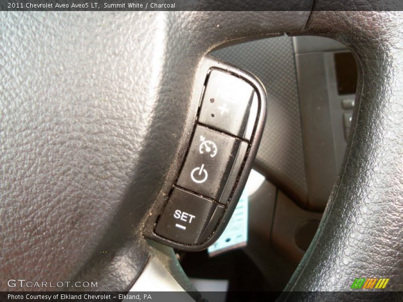 Summit White / Charcoal 2011 Chevrolet Aveo Aveo5 LT