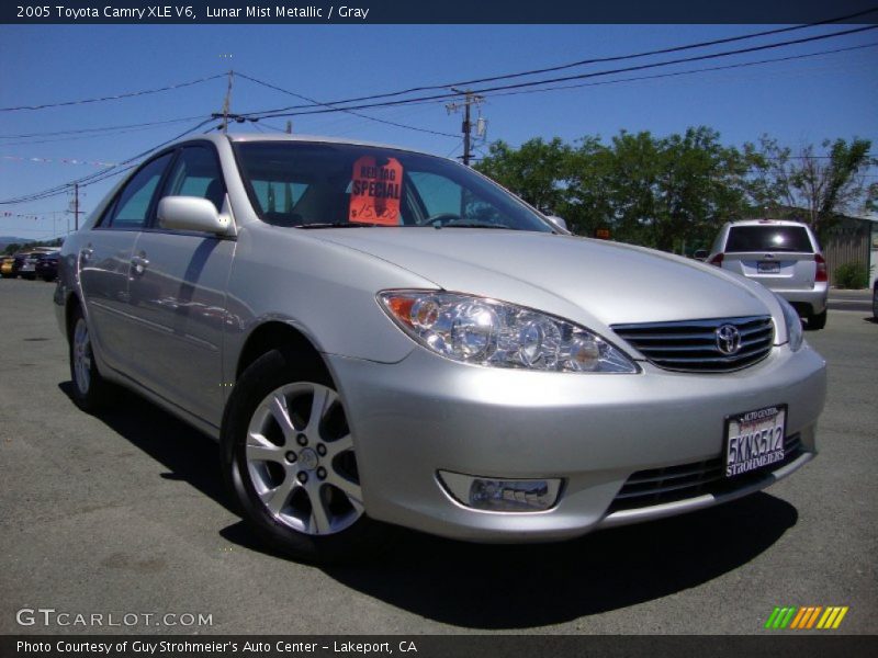 Lunar Mist Metallic / Gray 2005 Toyota Camry XLE V6