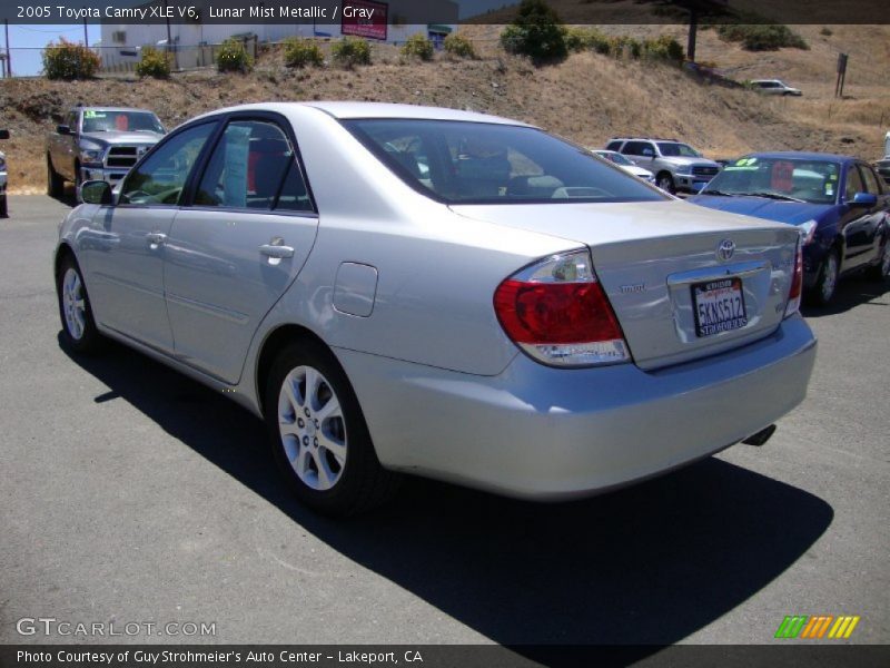 Lunar Mist Metallic / Gray 2005 Toyota Camry XLE V6